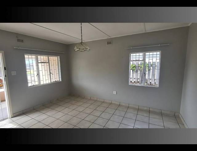 3 BEDROOM HOUSE FOR SALE IN DA NOVA